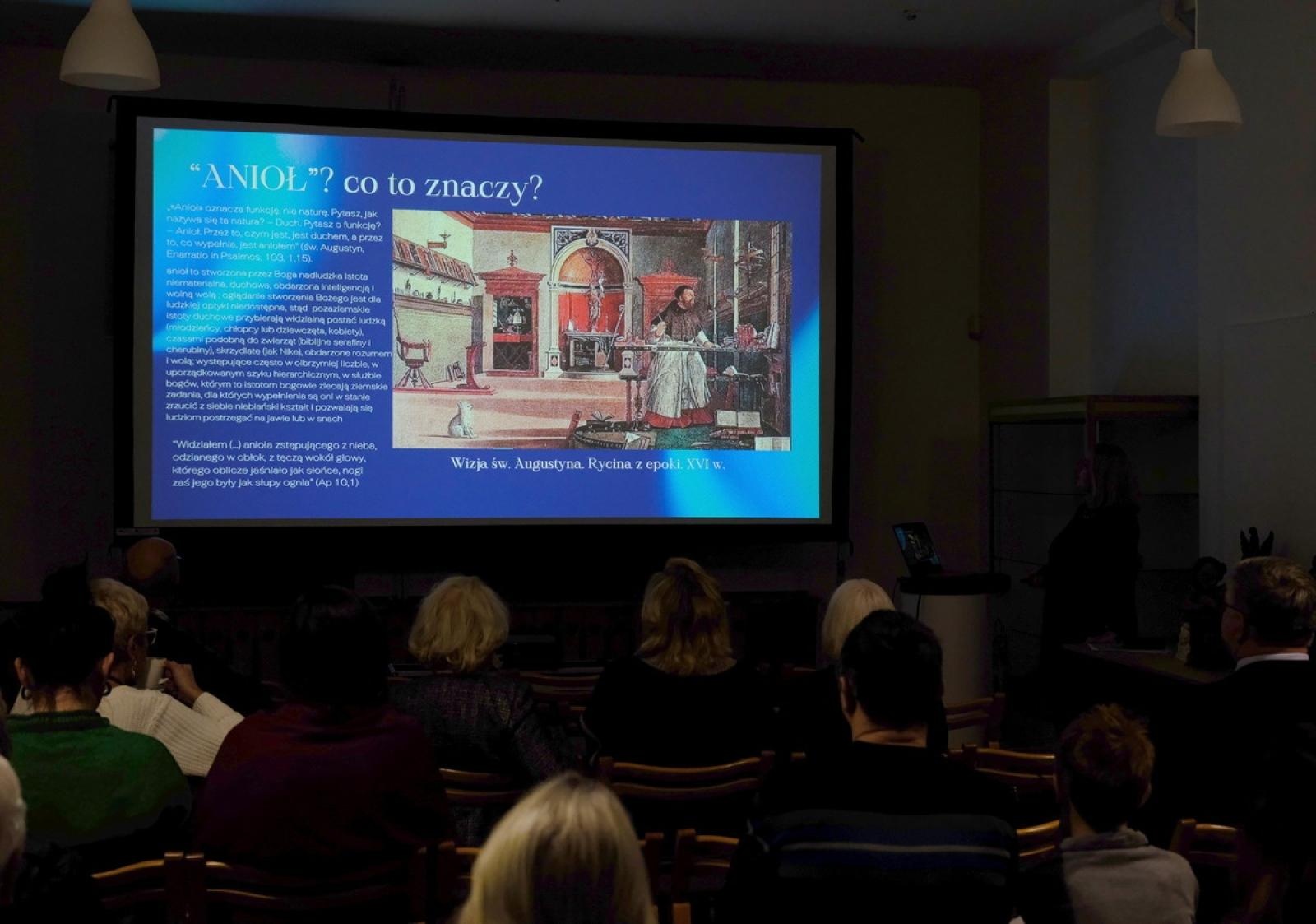 Zdjęcie w galerii na portalu naszraciborz.pl: Muzeum pokazało swoje anioły wiadomości z regionu