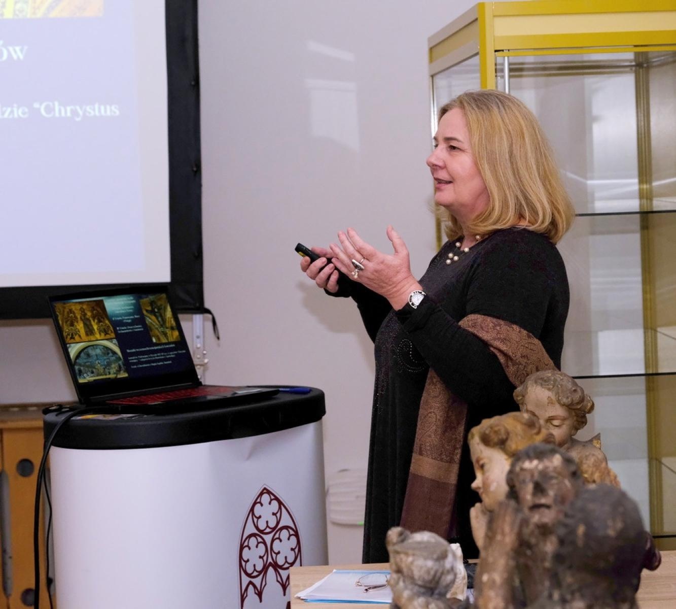 Zdjęcie w galerii na portalu naszraciborz.pl: Muzeum pokazało swoje anioły wiadomości z regionu