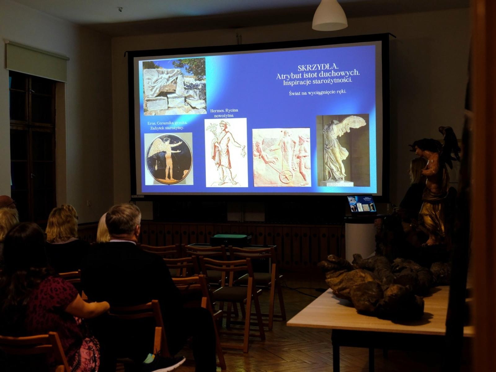 Zdjęcie w galerii na portalu naszraciborz.pl: Muzeum pokazało swoje anioły wiadomości z regionu