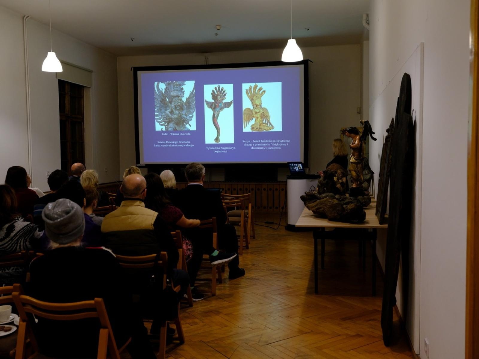 Zdjęcie w galerii na portalu naszraciborz.pl: Muzeum pokazało swoje anioły wiadomości z regionu