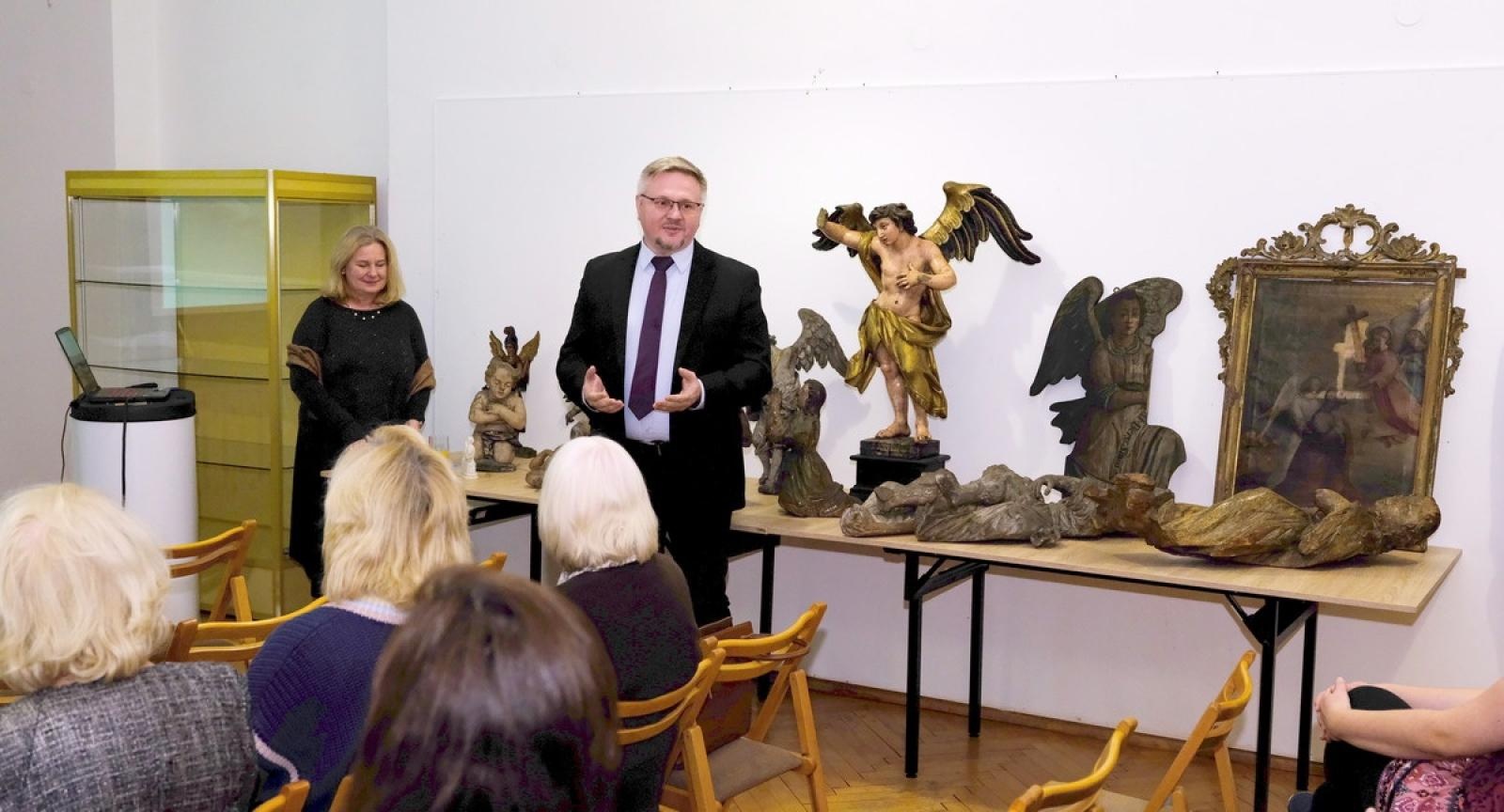 Zdjęcie w galerii na portalu naszraciborz.pl: Muzeum pokazało swoje anioły wiadomości z regionu