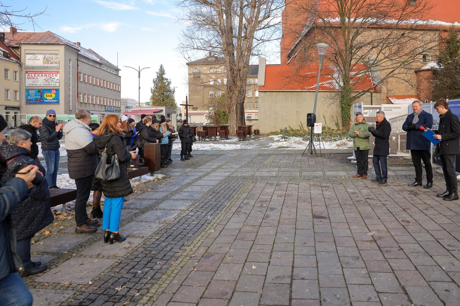Zdjęcie w galerii na portalu naszraciborz.pl: Śląsk w walce o wolną Polskę - nowa wystawa w plenerze wiadomości z regionu