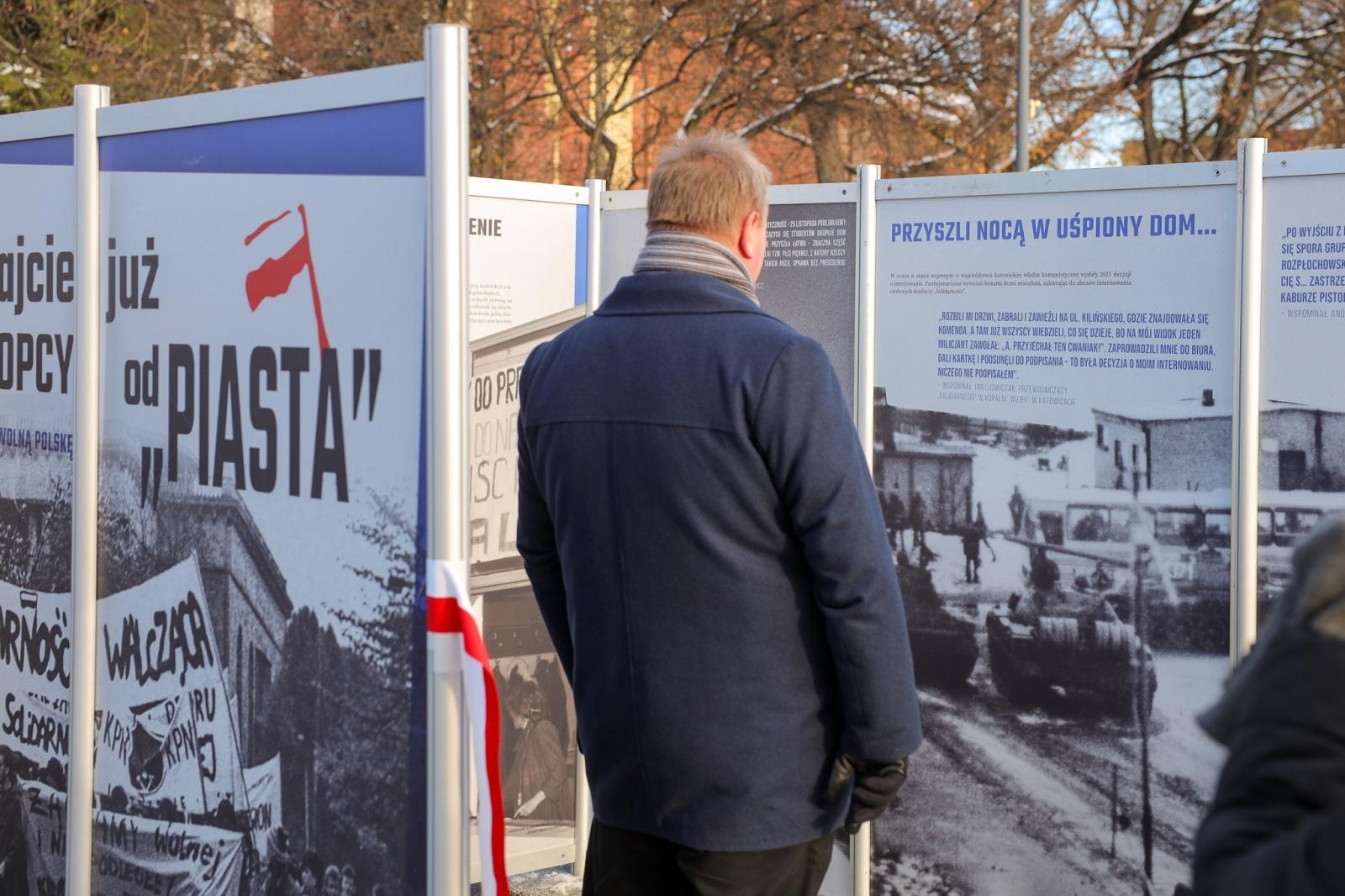 Zdjęcie w galerii na portalu naszraciborz.pl: Śląsk w walce o wolną Polskę - nowa wystawa w plenerze wiadomości z regionu