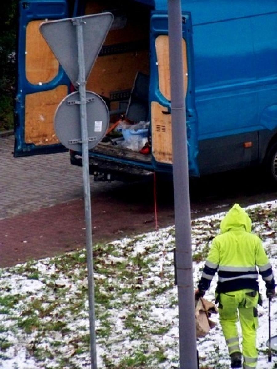 Zdjęcie w galerii na portalu naszraciborz.pl: Wymiana znaków na pl. Mostowym. Czytelnik pyta, czy to marnotrawstwo? wiadomości z regionu
