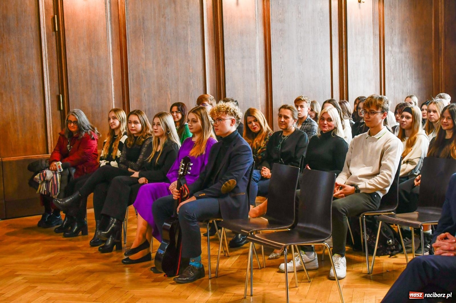 Zdjęcie w galerii na portalu naszraciborz.pl: Kasprowicz ma nowoczesną zieloną pracownię [FOTO i WIDEO] wiadomości z regionu