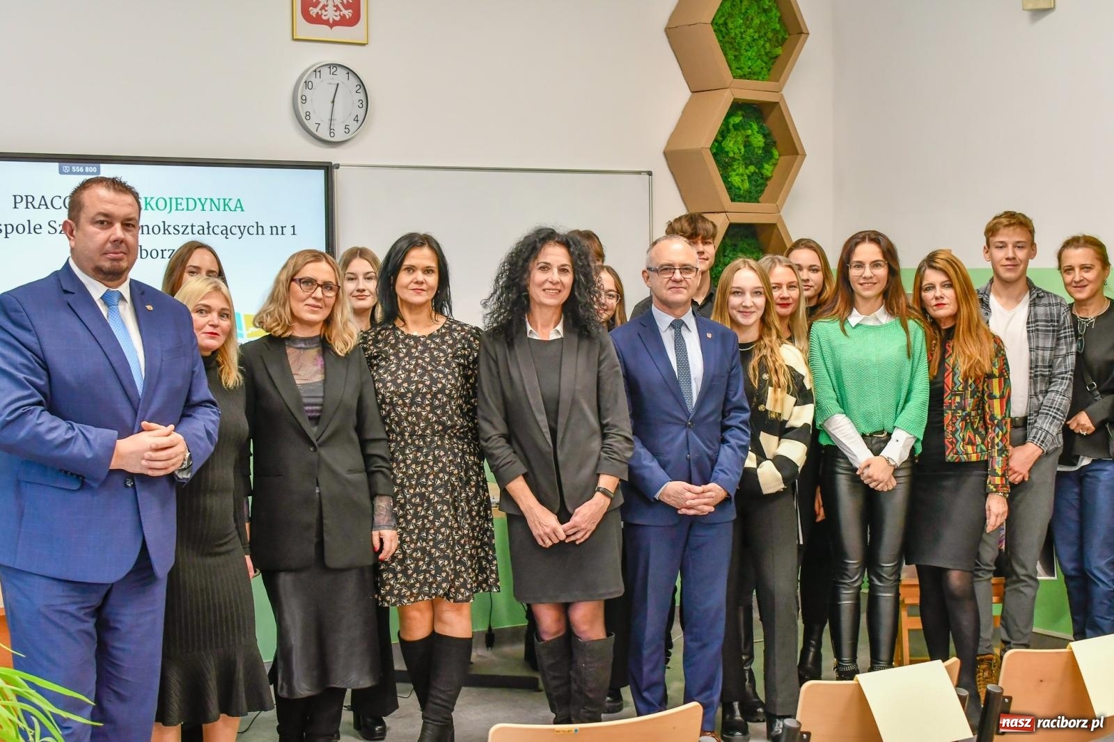 Zdjęcie w galerii na portalu naszraciborz.pl: Kasprowicz ma nowoczesną zieloną pracownię [FOTO i WIDEO] wiadomości z regionu