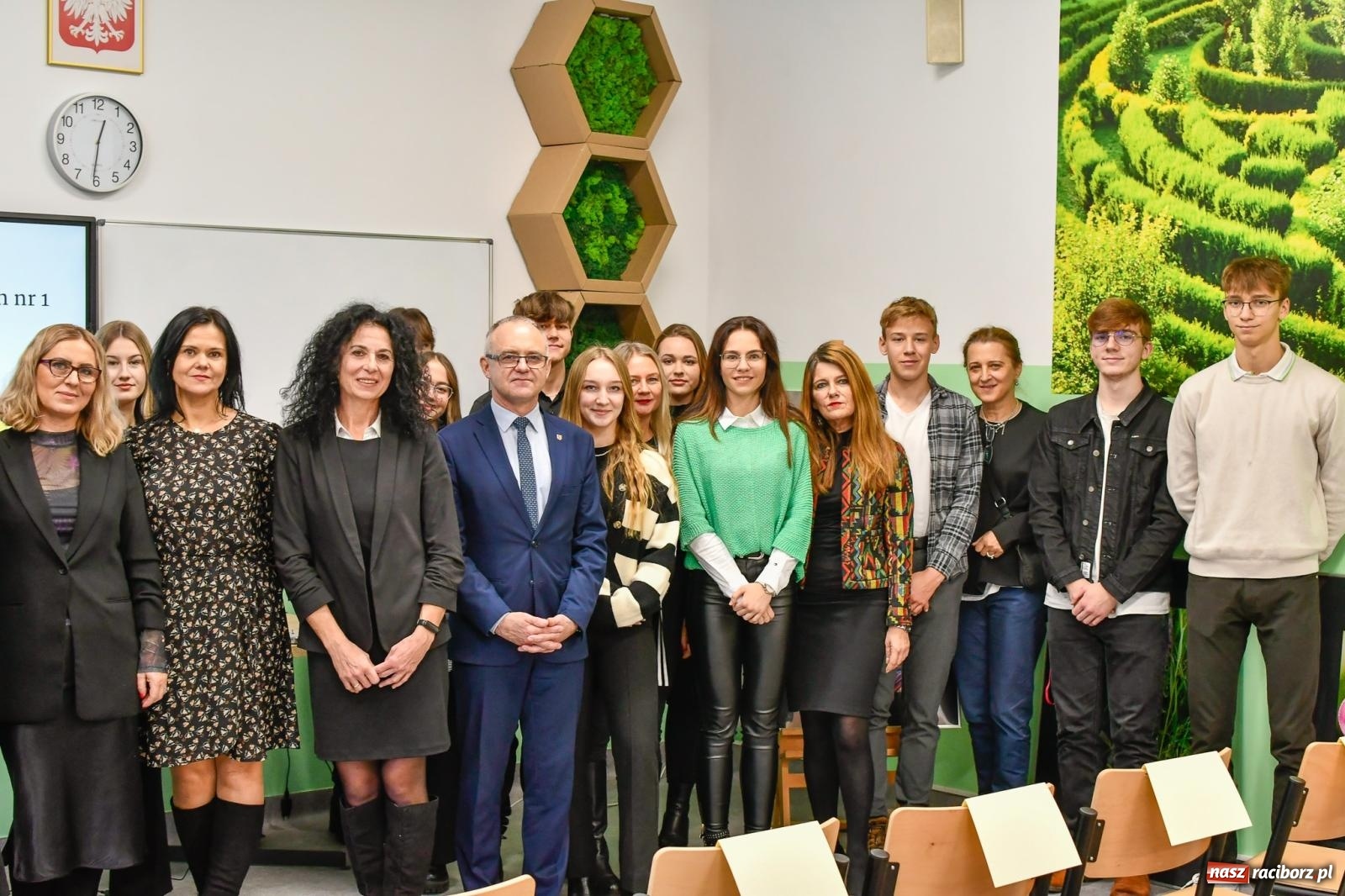 Zdjęcie w galerii na portalu naszraciborz.pl: Kasprowicz ma nowoczesną zieloną pracownię [FOTO i WIDEO] wiadomości z regionu