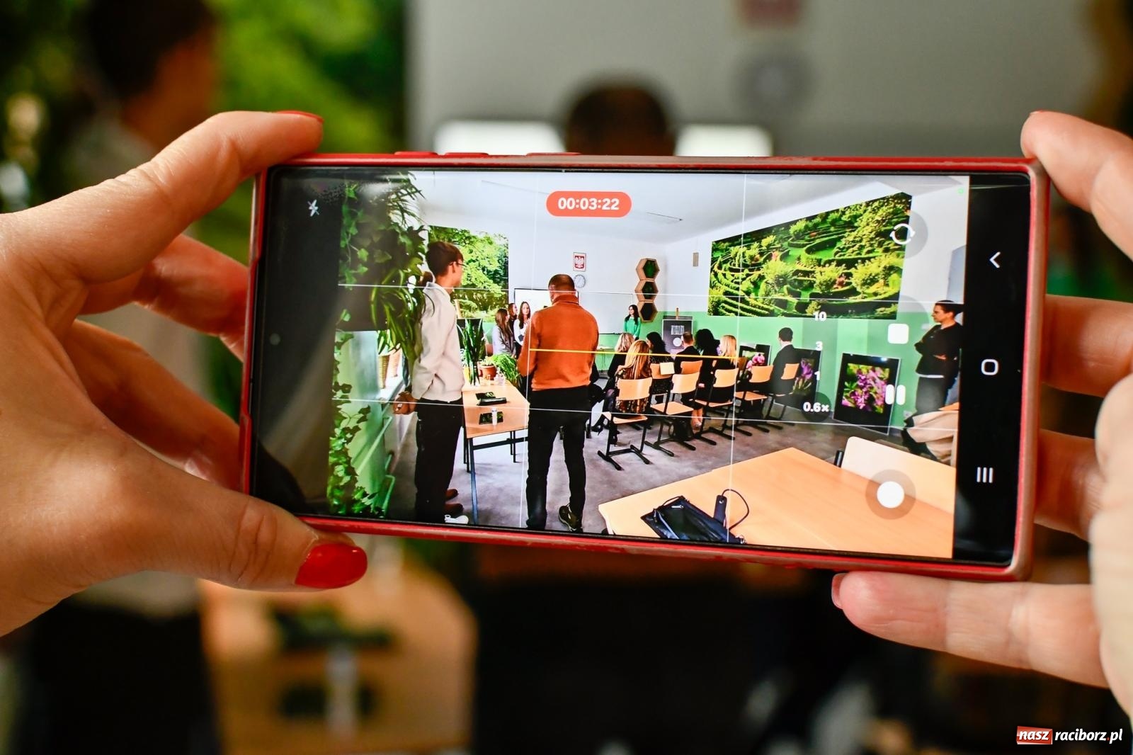 Zdjęcie w galerii na portalu naszraciborz.pl: Kasprowicz ma nowoczesną zieloną pracownię [FOTO i WIDEO] wiadomości z regionu