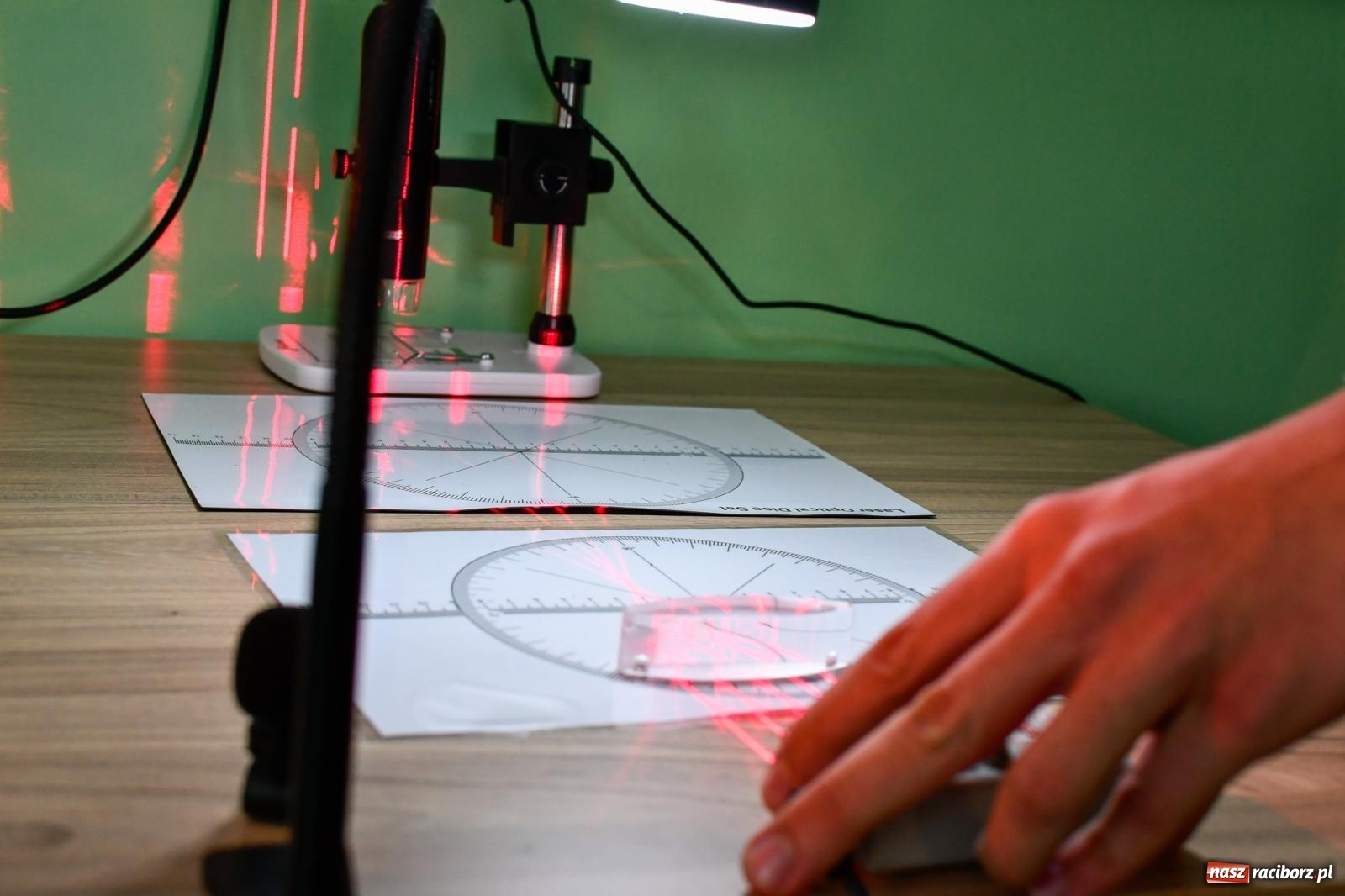 Zdjęcie w galerii na portalu naszraciborz.pl: Kasprowicz ma nowoczesną zieloną pracownię [FOTO i WIDEO] wiadomości z regionu