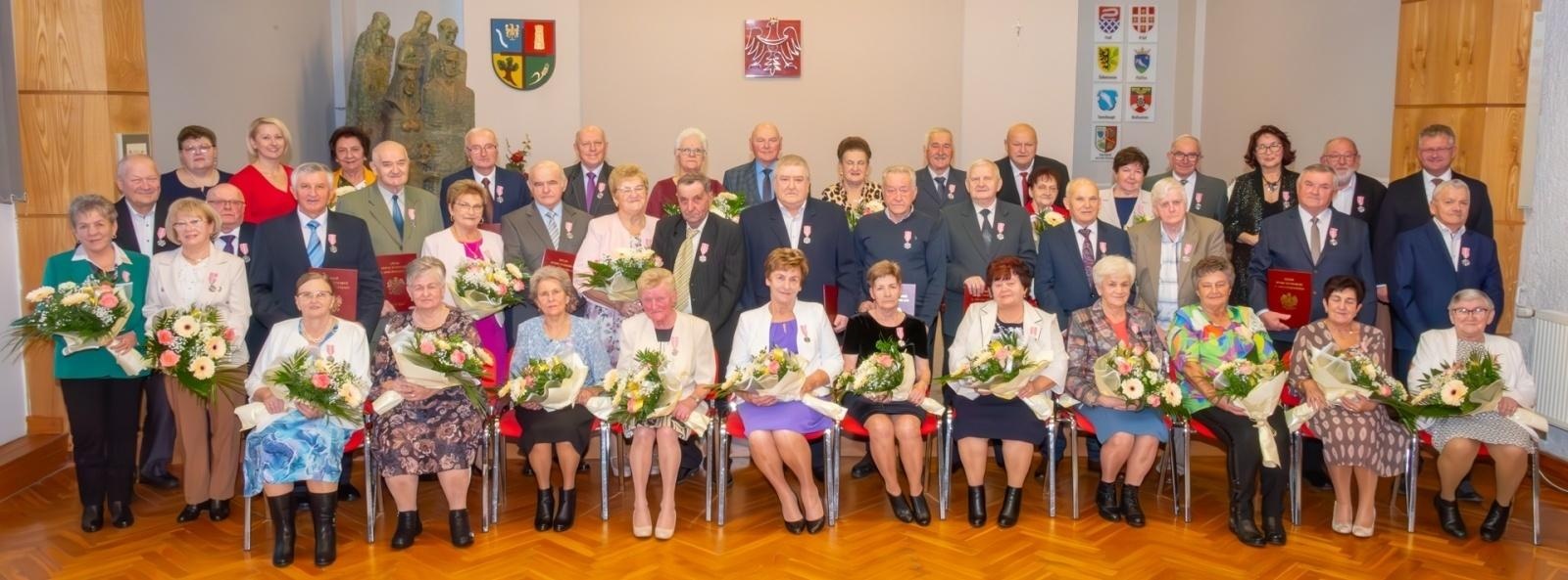 Zdjęcie w galerii na portalu naszraciborz.pl: Złote gody w gminie Krzyżanowice. Świętuje ponad 20 par [FOTO i WIDEO] wiadomości z regionu