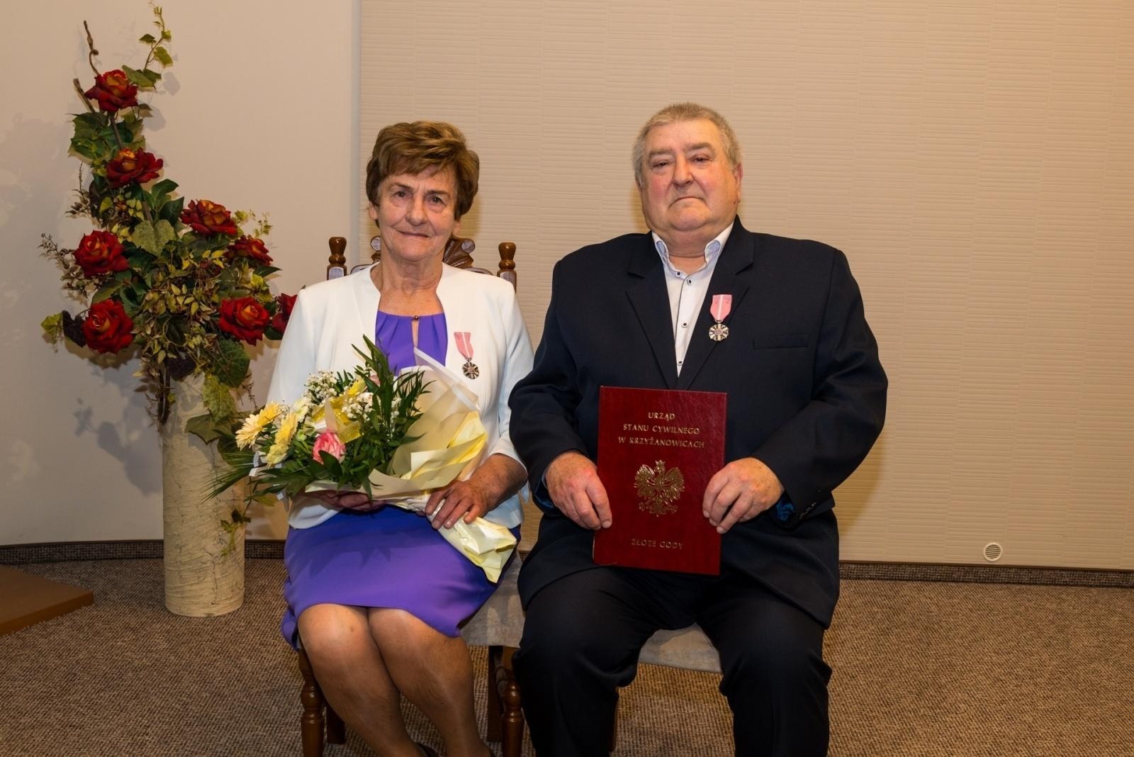 Zdjęcie w galerii na portalu naszraciborz.pl: Złote gody w gminie Krzyżanowice. Świętuje ponad 20 par [FOTO i WIDEO] wiadomości z regionu