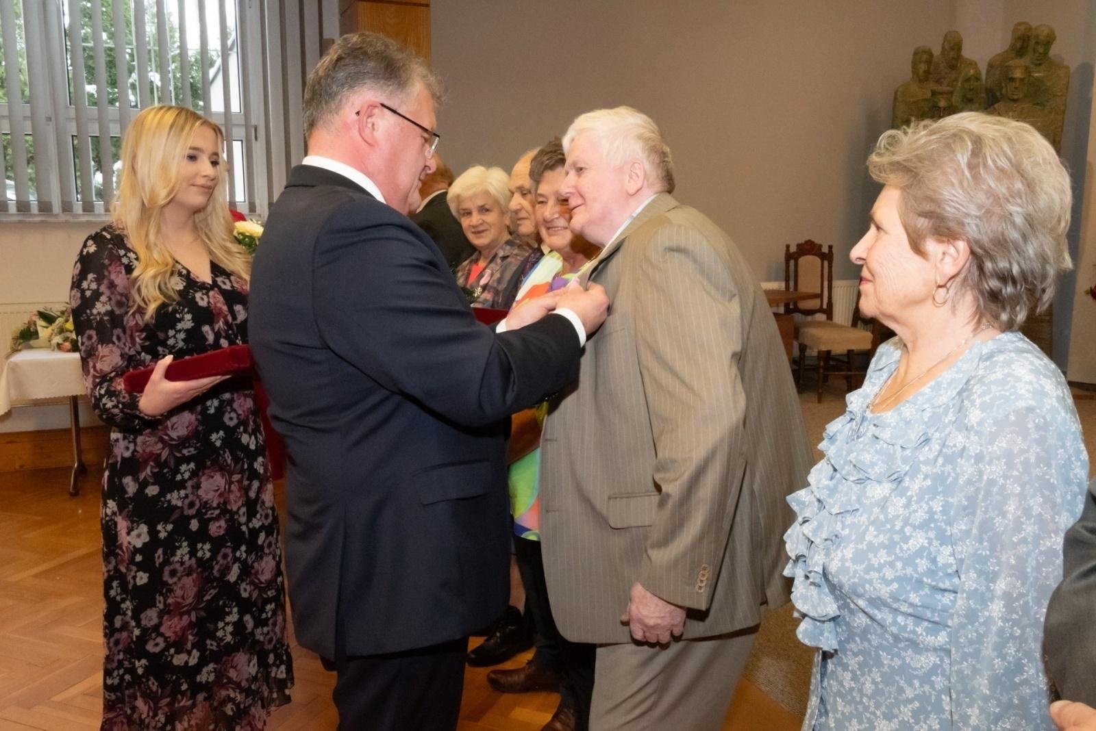 Zdjęcie w galerii na portalu naszraciborz.pl: Złote gody w gminie Krzyżanowice. Świętuje ponad 20 par [FOTO i WIDEO] wiadomości z regionu