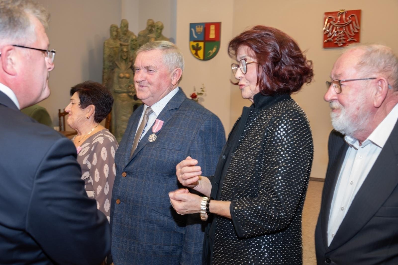 Zdjęcie w galerii na portalu naszraciborz.pl: Złote gody w gminie Krzyżanowice. Świętuje ponad 20 par [FOTO i WIDEO] wiadomości z regionu