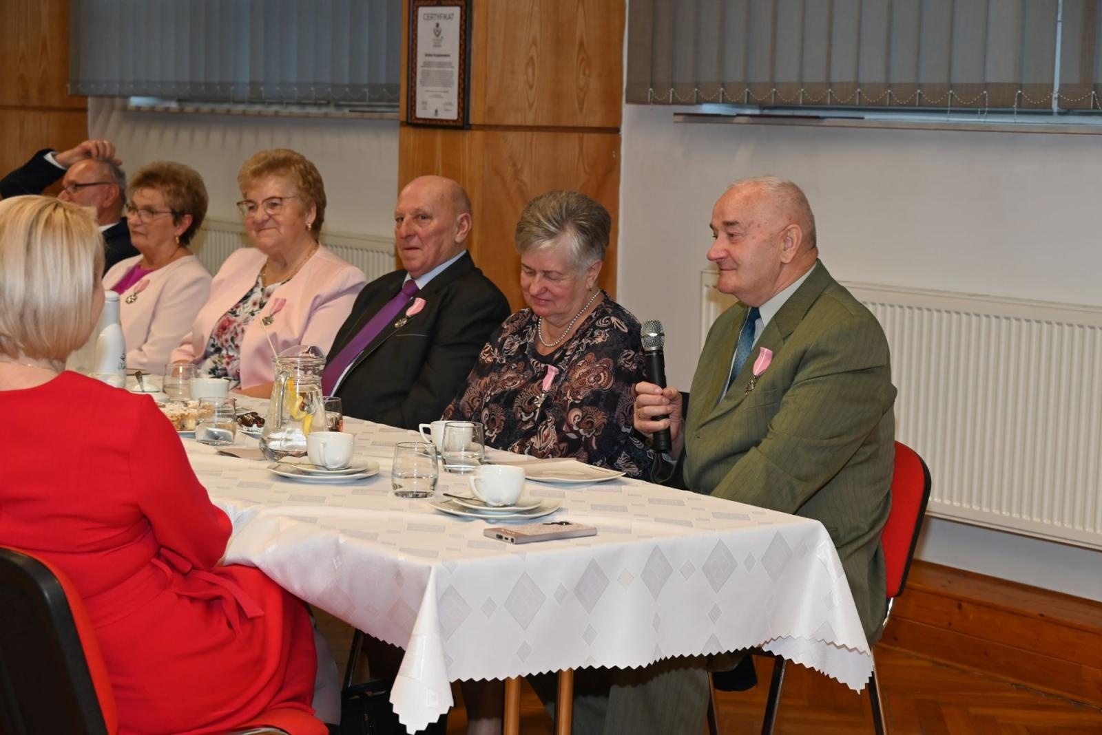 Zdjęcie w galerii na portalu naszraciborz.pl: Złote gody w gminie Krzyżanowice. Świętuje ponad 20 par [FOTO i WIDEO] wiadomości z regionu