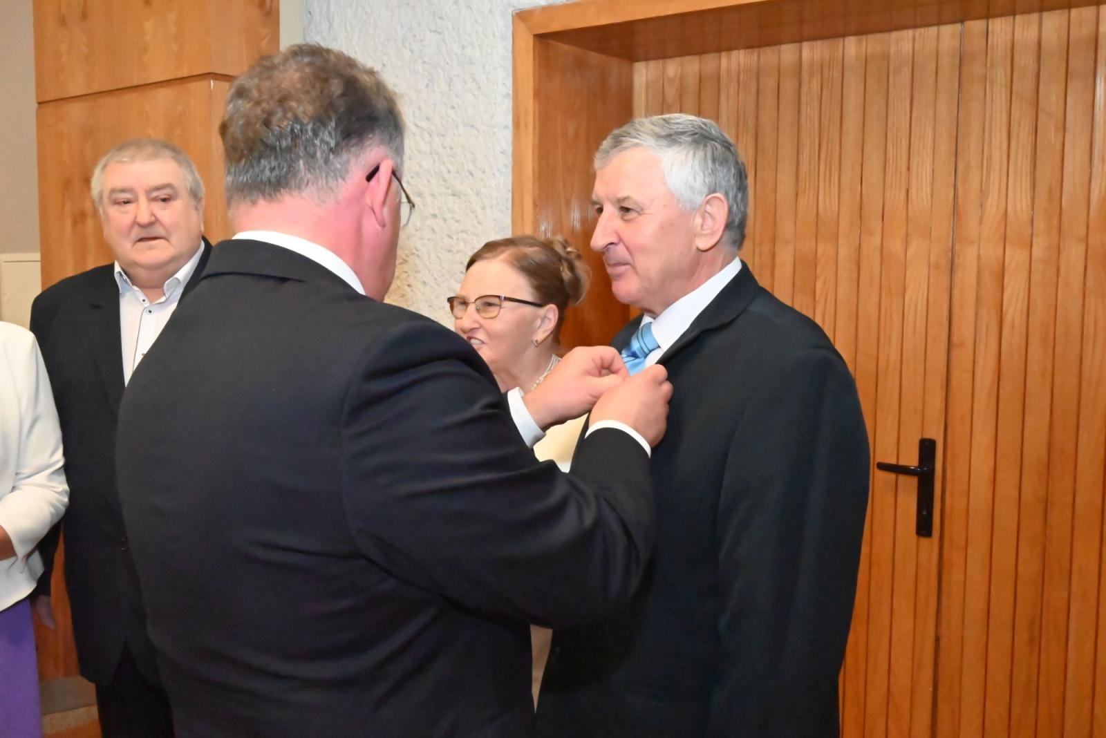 Zdjęcie w galerii na portalu naszraciborz.pl: Złote gody w gminie Krzyżanowice. Świętuje ponad 20 par [FOTO i WIDEO] wiadomości z regionu