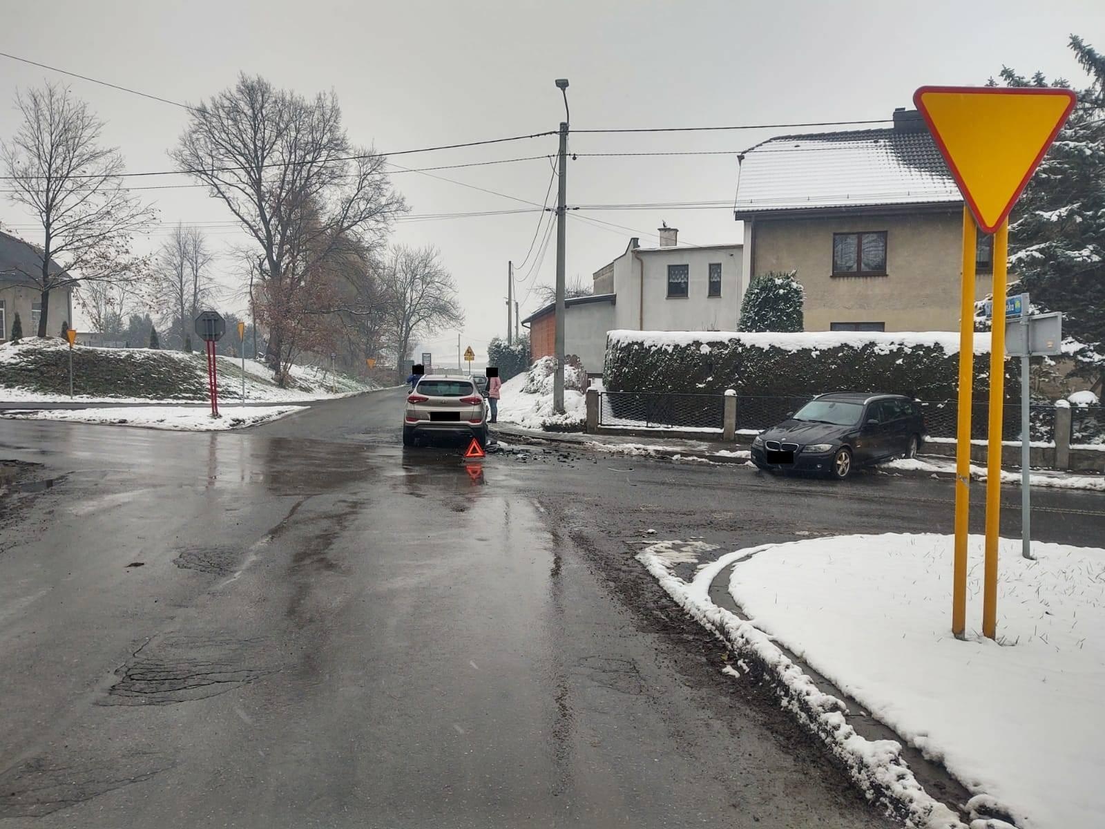 Zdjęcie w galerii na portalu naszraciborz.pl: Zderzenie w Pawłowie, służby ostrzegają, policja apeluje! [FOTO] wiadomości z regionu