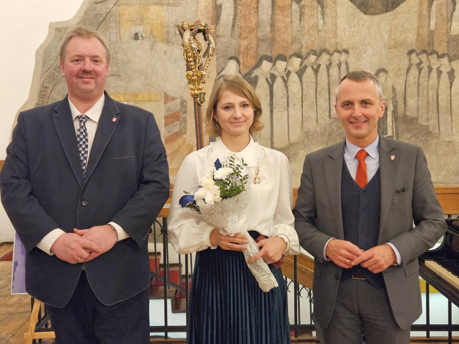 Zdjęcie w galerii na portalu naszraciborz.pl: Prezydent uhonorował laureatów podczas Raciborskiej Gali Kultury i Wolontariatu wiadomości z regionu