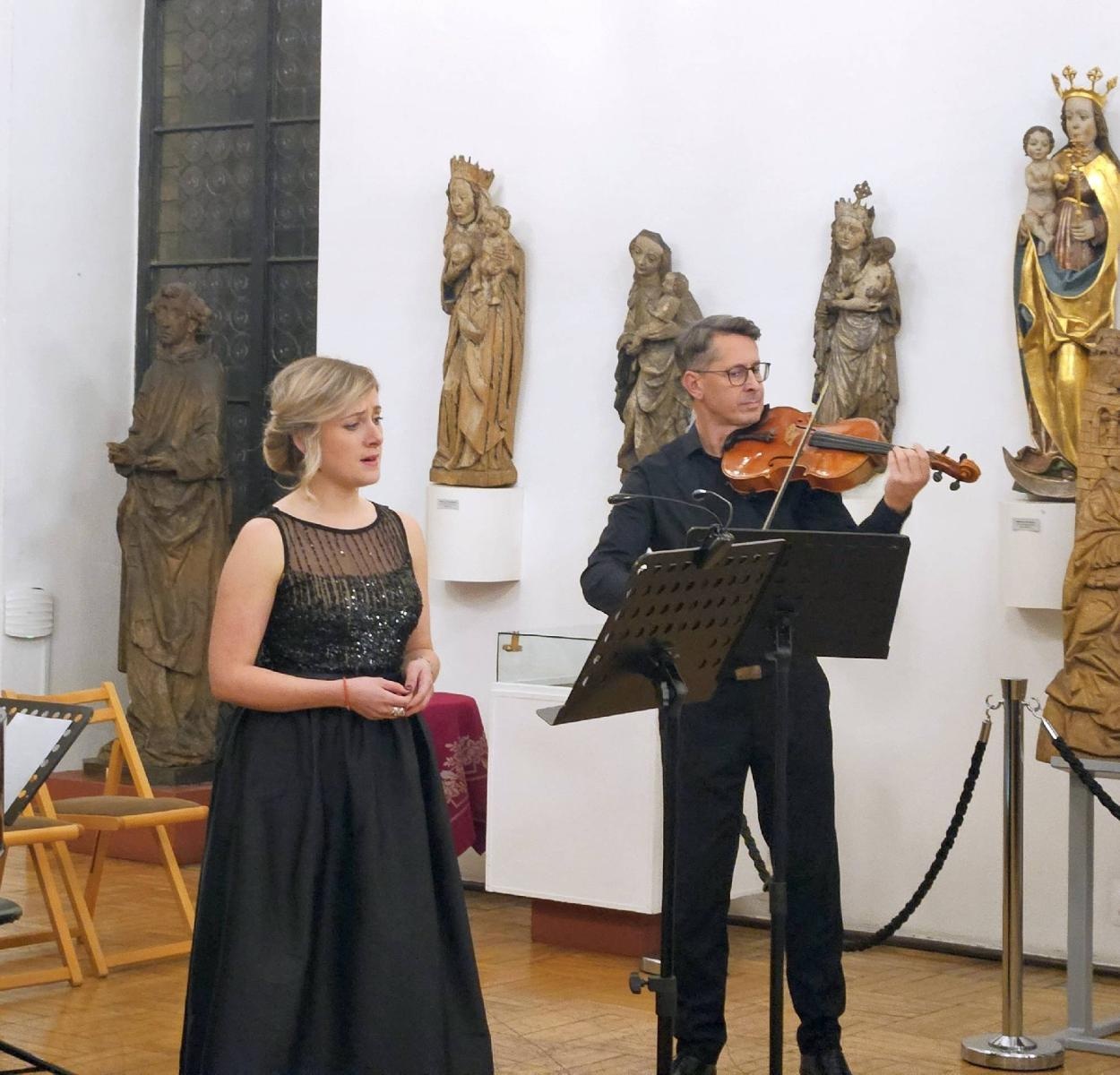 Zdjęcie w galerii na portalu naszraciborz.pl: Prezydent uhonorował laureatów podczas Raciborskiej Gali Kultury i Wolontariatu wiadomości z regionu