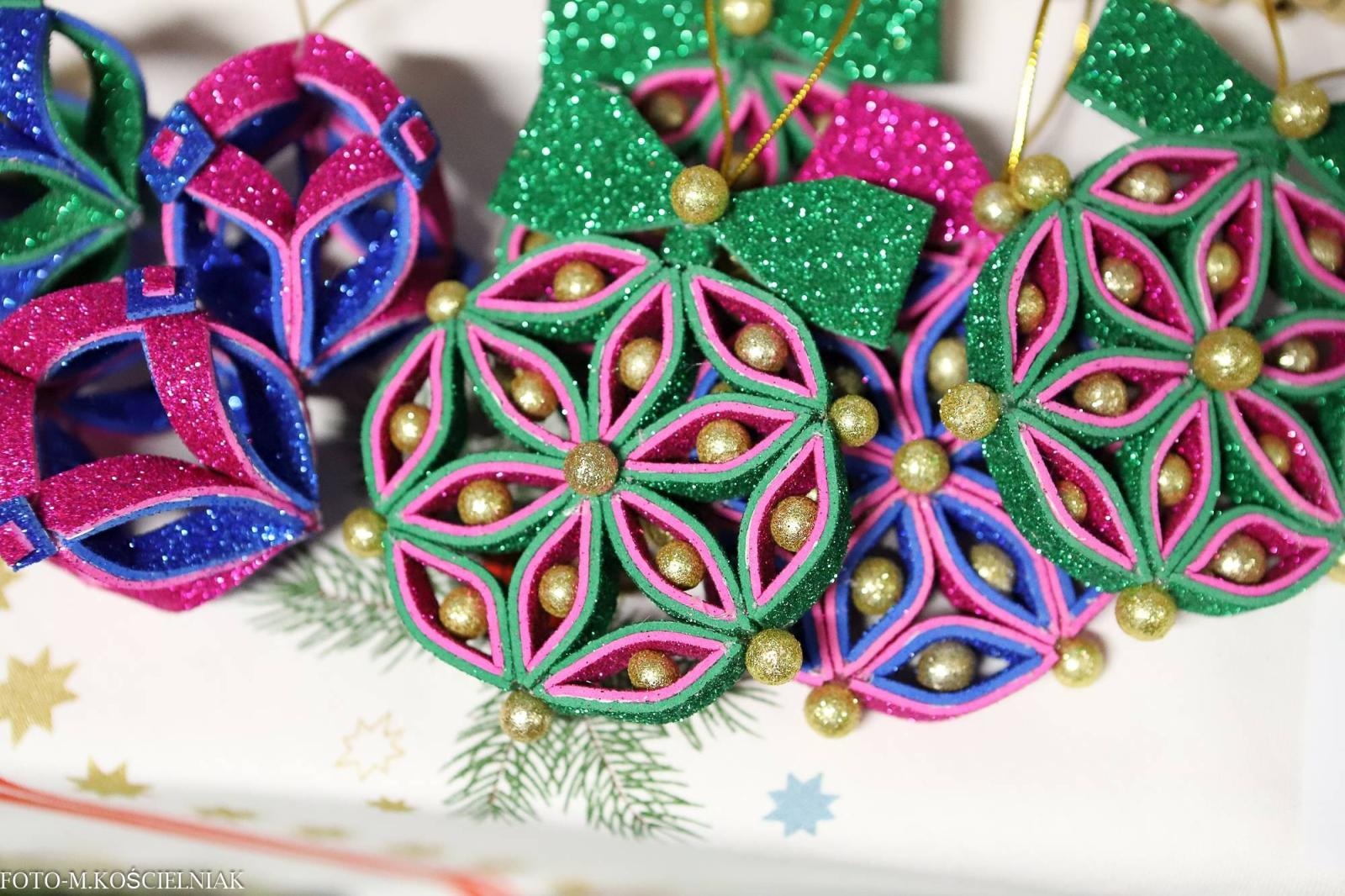 Zdjęcie w galerii na portalu naszraciborz.pl: Jak Gustaw pokochał święta. Kiermasz świąteczny w SP 15 [FOTO] wiadomości z regionu