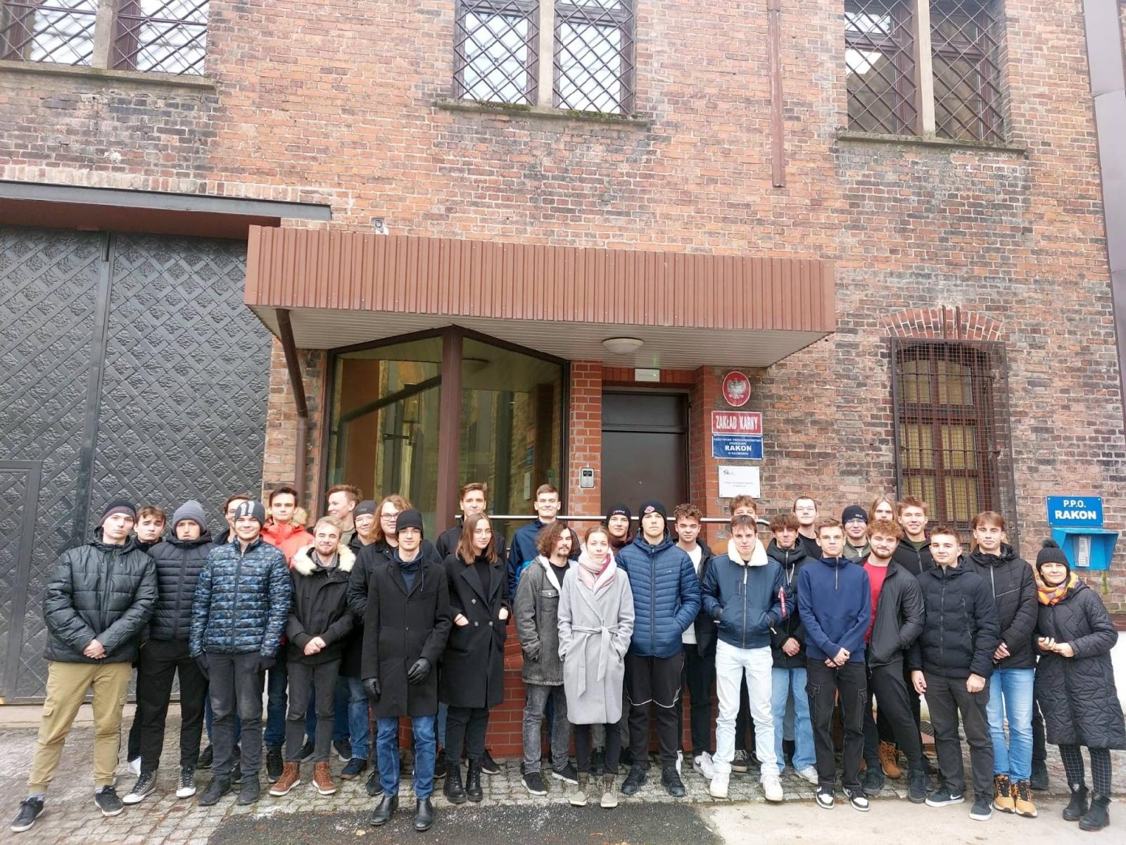 Zdjęcie w galerii na portalu naszraciborz.pl: Edukacja prawna za murami raciborskiego więzienia wiadomości z regionu