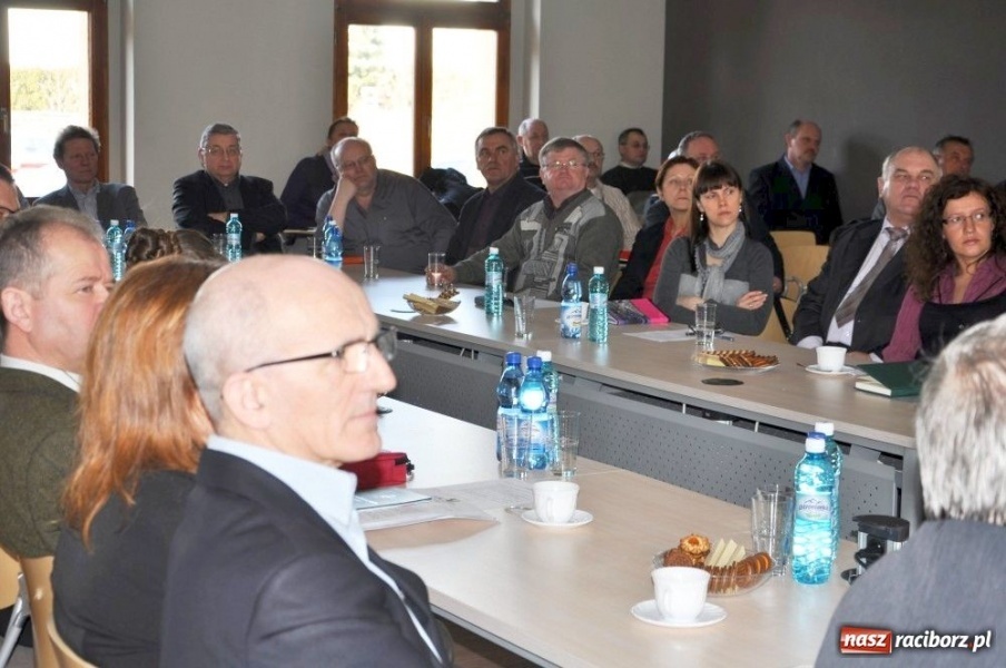 Zdjęcie w galerii na portalu naszraciborz.pl: Debatowali o melioracji... wiadomości z regionu
