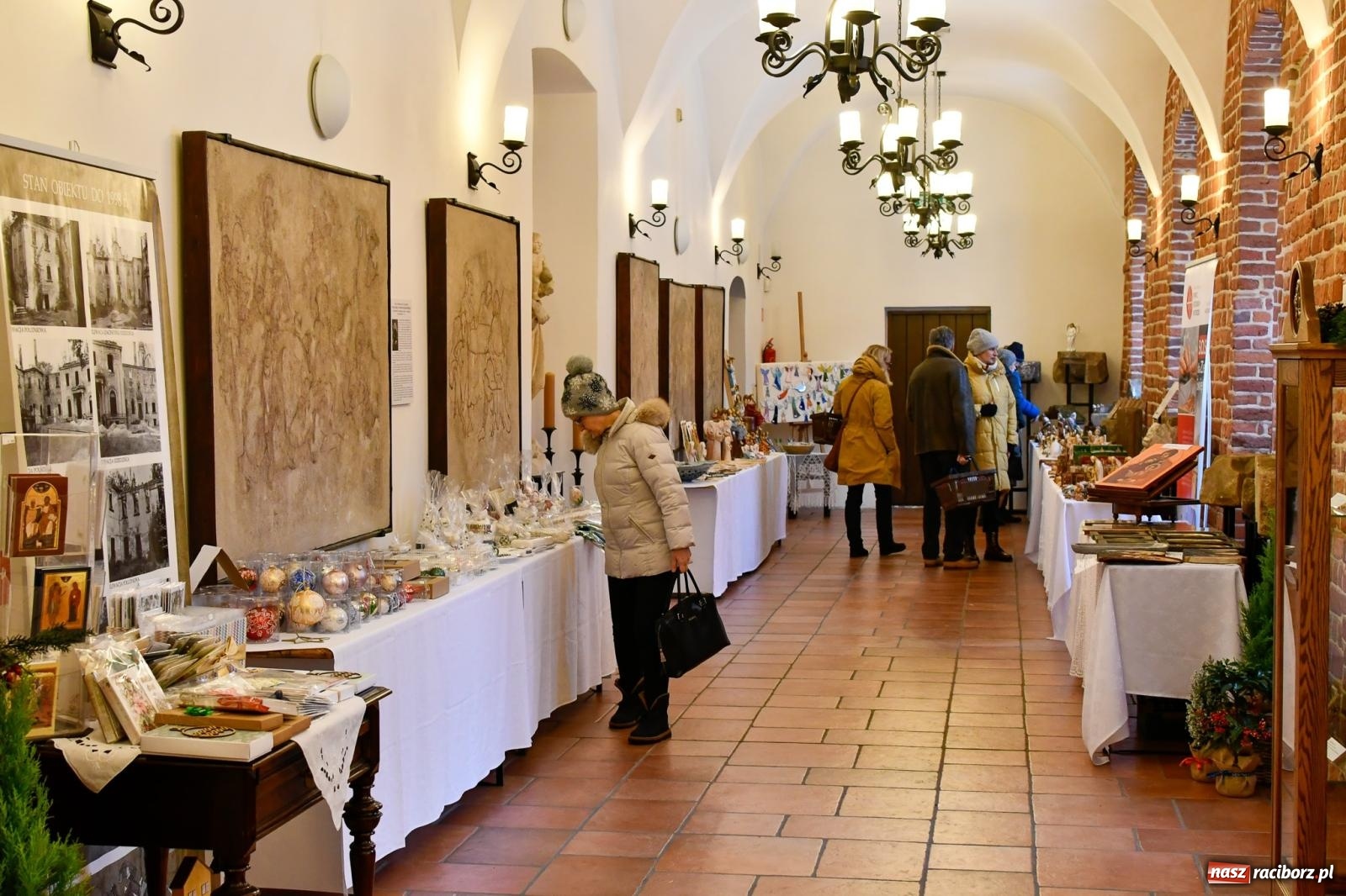 Zdjęcie w galerii na portalu naszraciborz.pl: W Rudach szykuje się ruch jak w Rzymie. Ruszył największy jarmark w regionie [FOTO i WIDEO] wiadomości z regionu