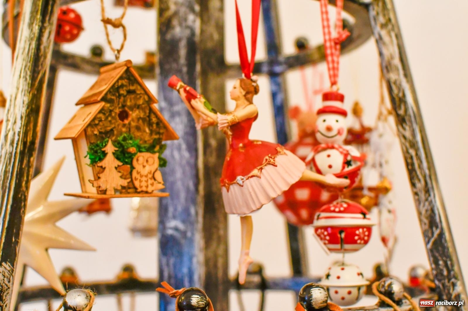 Zdjęcie w galerii na portalu naszraciborz.pl: W Rudach szykuje się ruch jak w Rzymie. Ruszył największy jarmark w regionie [FOTO i WIDEO] wiadomości z regionu