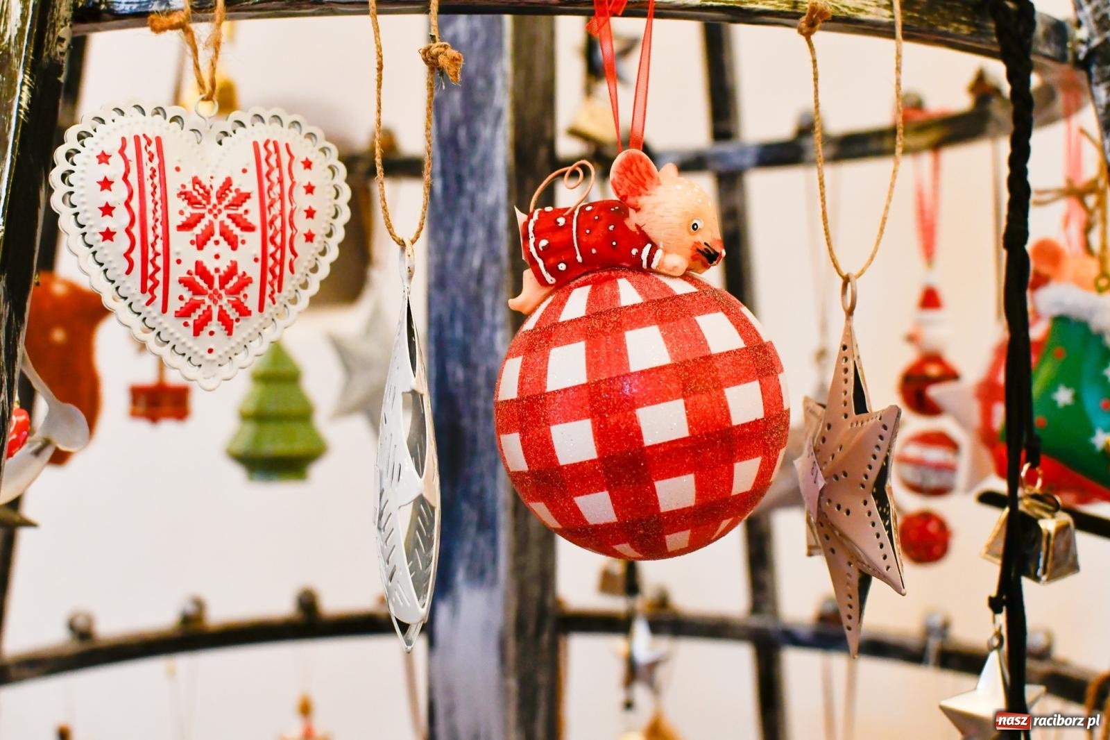 Zdjęcie w galerii na portalu naszraciborz.pl: W Rudach szykuje się ruch jak w Rzymie. Ruszył największy jarmark w regionie [FOTO i WIDEO] wiadomości z regionu