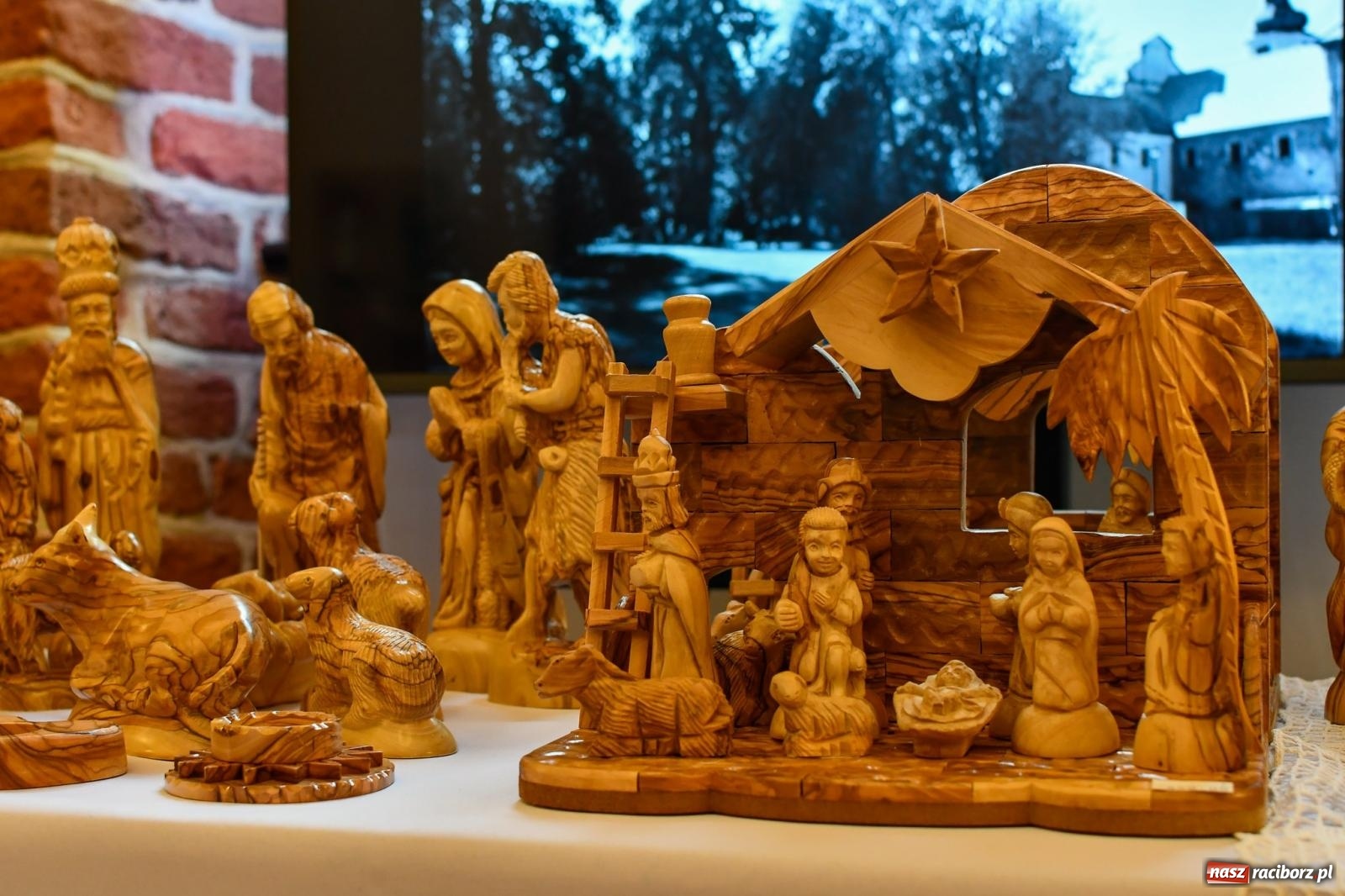 Zdjęcie w galerii na portalu naszraciborz.pl: W Rudach szykuje się ruch jak w Rzymie. Ruszył największy jarmark w regionie [FOTO i WIDEO] wiadomości z regionu