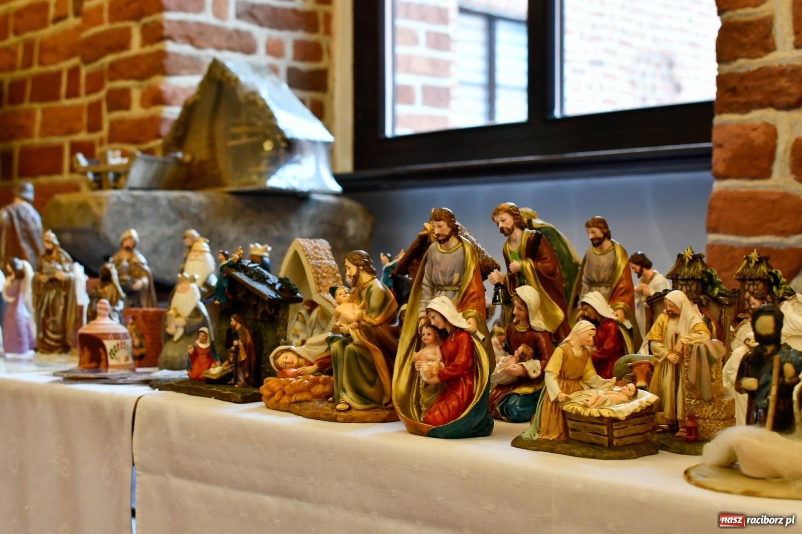 Zdjęcie w galerii na portalu naszraciborz.pl: W Rudach szykuje się ruch jak w Rzymie. Ruszył największy jarmark w regionie [FOTO i WIDEO] wiadomości z regionu