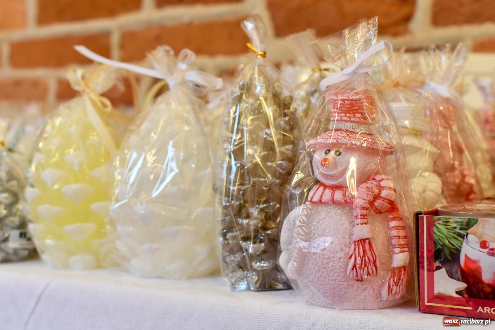 Zdjęcie w galerii na portalu naszraciborz.pl: W Rudach szykuje się ruch jak w Rzymie. Ruszył największy jarmark w regionie [FOTO i WIDEO] wiadomości z regionu