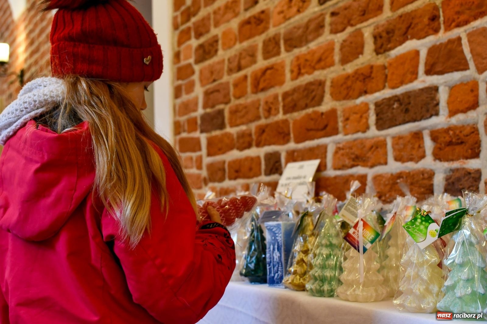Zdjęcie w galerii na portalu naszraciborz.pl: W Rudach szykuje się ruch jak w Rzymie. Ruszył największy jarmark w regionie [FOTO i WIDEO] wiadomości z regionu