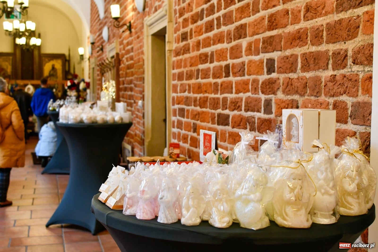 Zdjęcie w galerii na portalu naszraciborz.pl: W Rudach szykuje się ruch jak w Rzymie. Ruszył największy jarmark w regionie [FOTO i WIDEO] wiadomości z regionu