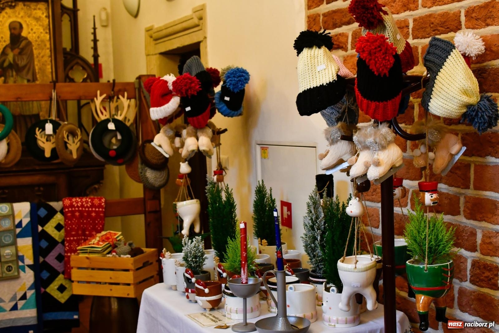 Zdjęcie w galerii na portalu naszraciborz.pl: W Rudach szykuje się ruch jak w Rzymie. Ruszył największy jarmark w regionie [FOTO i WIDEO] wiadomości z regionu