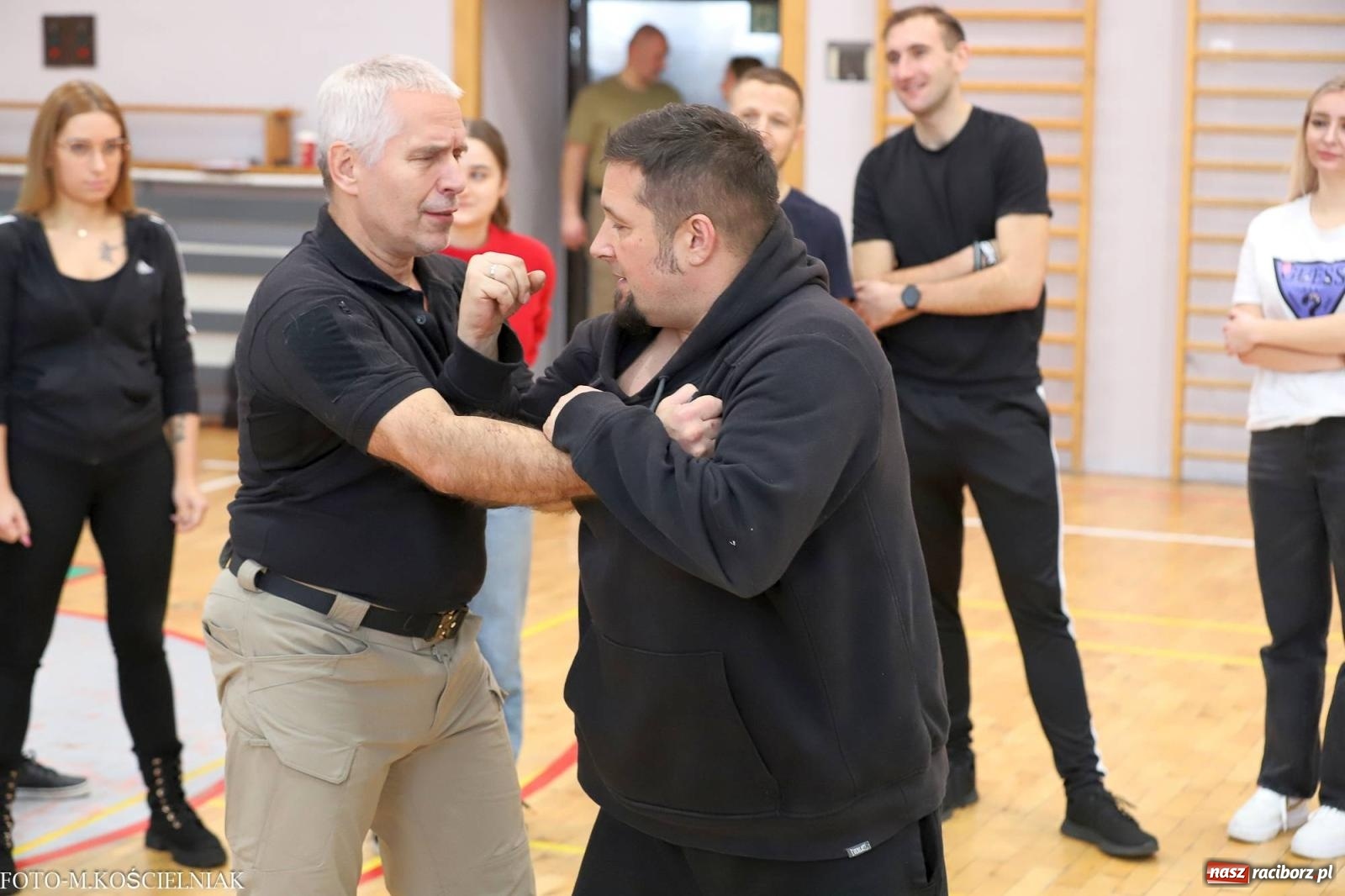 Zdjęcie w galerii na portalu naszraciborz.pl: W życiu nie ma STOP klatki. Seminarium samoobrony w PCS wiadomości z regionu