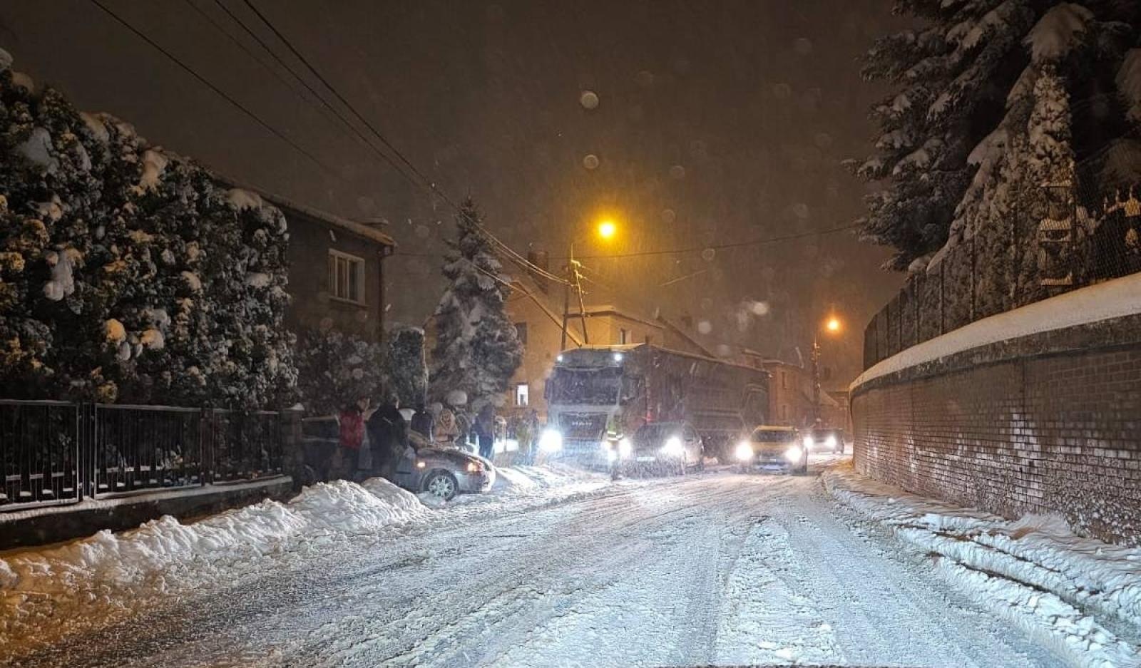 Zdjęcie w galerii na portalu naszraciborz.pl: Trudna sytuacja na drogach. Policja ostrzega i apeluje! [FOTO] wiadomości z regionu