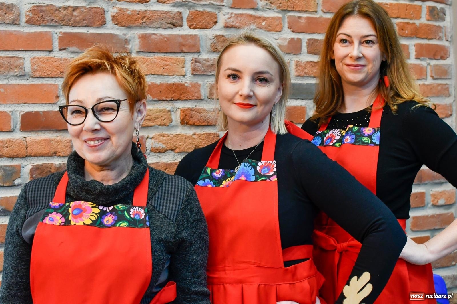 Zdjęcie w galerii na portalu naszraciborz.pl: Kiermasz świąteczny w Tworkowie z premierą banknotu kolekcjonerskiego [FOTO i WIDEO] wiadomości z regionu