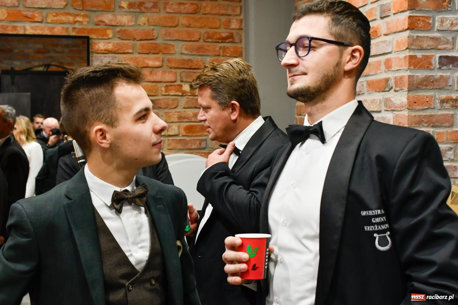 Zdjęcie w galerii na portalu naszraciborz.pl: Kiermasz świąteczny w Tworkowie z premierą banknotu kolekcjonerskiego [FOTO i WIDEO] wiadomości z regionu