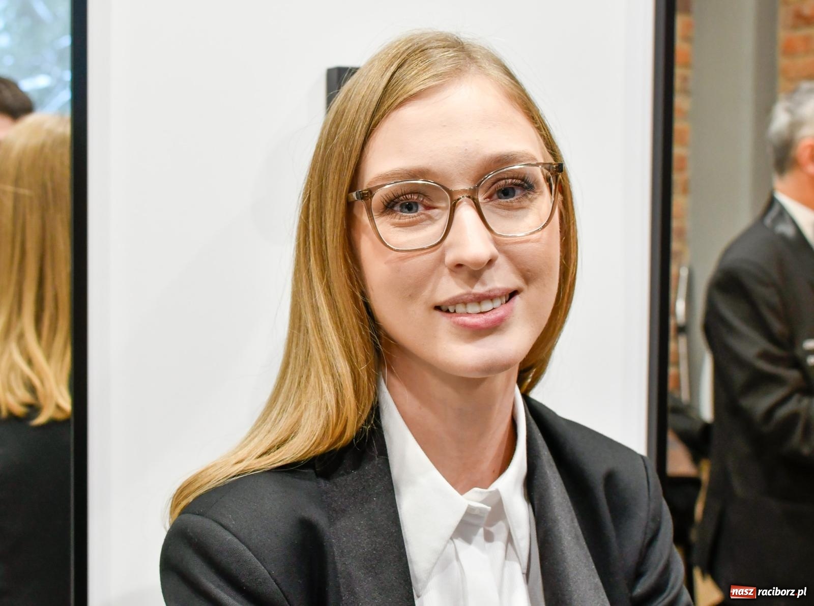 Zdjęcie w galerii na portalu naszraciborz.pl: Kiermasz świąteczny w Tworkowie z premierą banknotu kolekcjonerskiego [FOTO i WIDEO] wiadomości z regionu