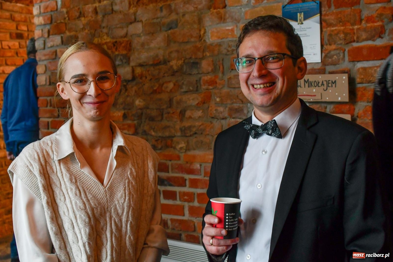 Zdjęcie w galerii na portalu naszraciborz.pl: Kiermasz świąteczny w Tworkowie z premierą banknotu kolekcjonerskiego [FOTO i WIDEO] wiadomości z regionu