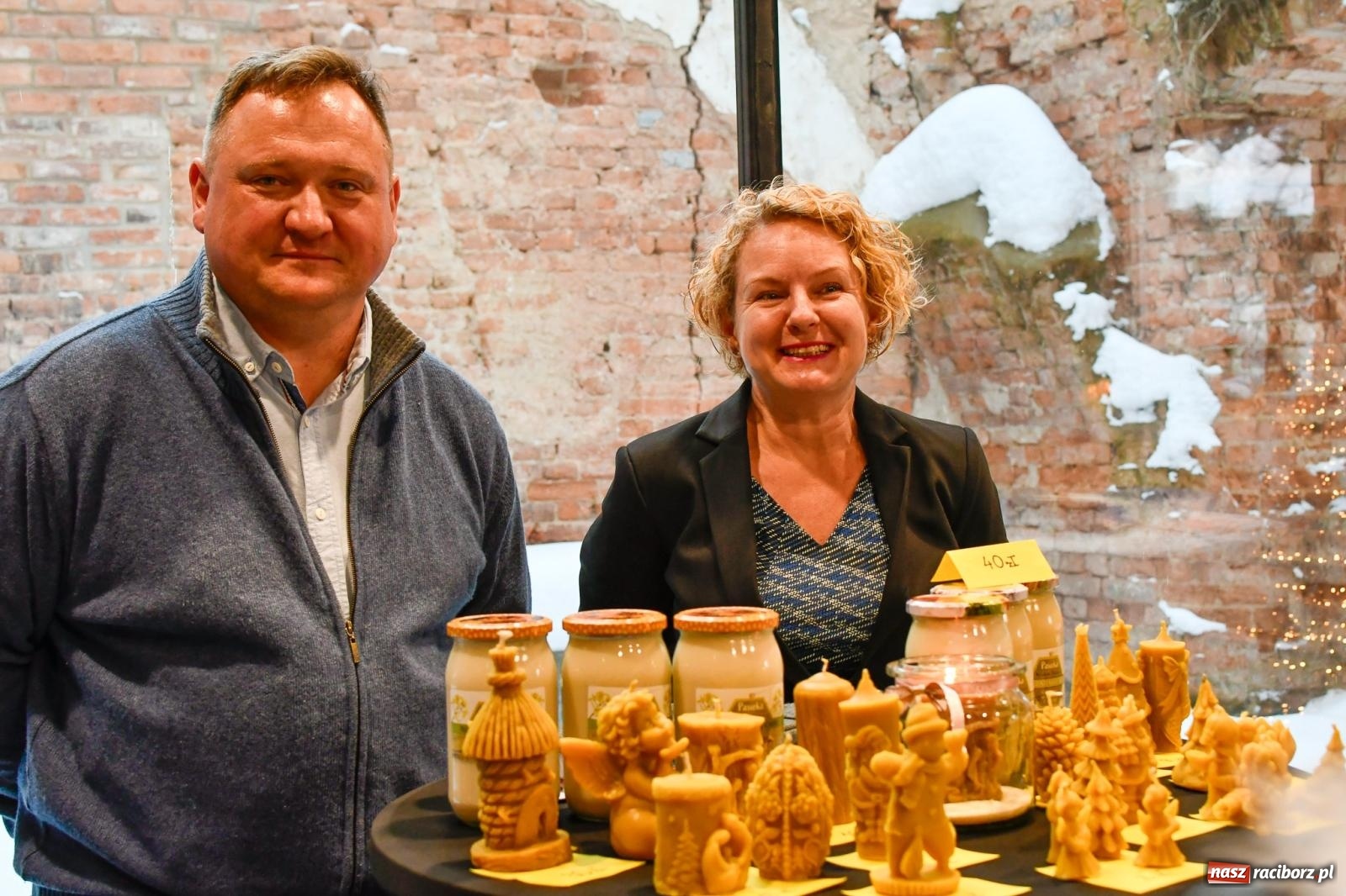 Zdjęcie w galerii na portalu naszraciborz.pl: Kiermasz świąteczny w Tworkowie z premierą banknotu kolekcjonerskiego [FOTO i WIDEO] wiadomości z regionu