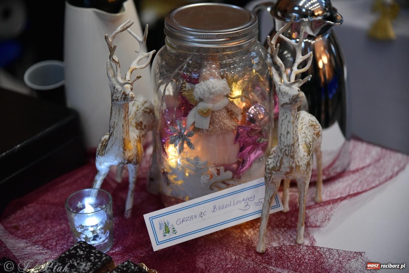 Zdjęcie w galerii na portalu naszraciborz.pl: Kiermasz świąteczny w Tworkowie z premierą banknotu kolekcjonerskiego [FOTO i WIDEO] wiadomości z regionu