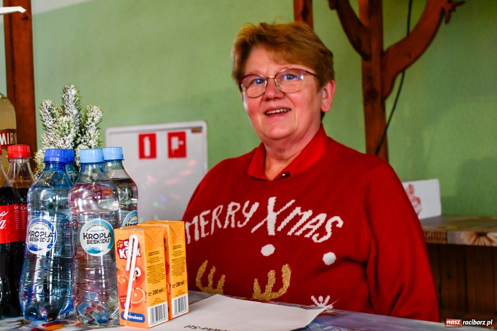 Zdjęcie w galerii na portalu naszraciborz.pl: Tańce, śpiewy i smakołyki. Pietrowicki kiermasz bożonarodzeniowy [FOTO i WIDEO] wiadomości z regionu