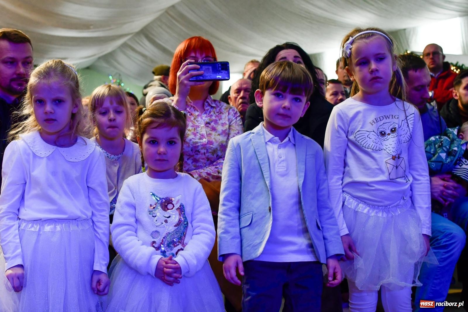 Zdjęcie w galerii na portalu naszraciborz.pl: Tańce, śpiewy i smakołyki. Pietrowicki kiermasz bożonarodzeniowy [FOTO i WIDEO] wiadomości z regionu