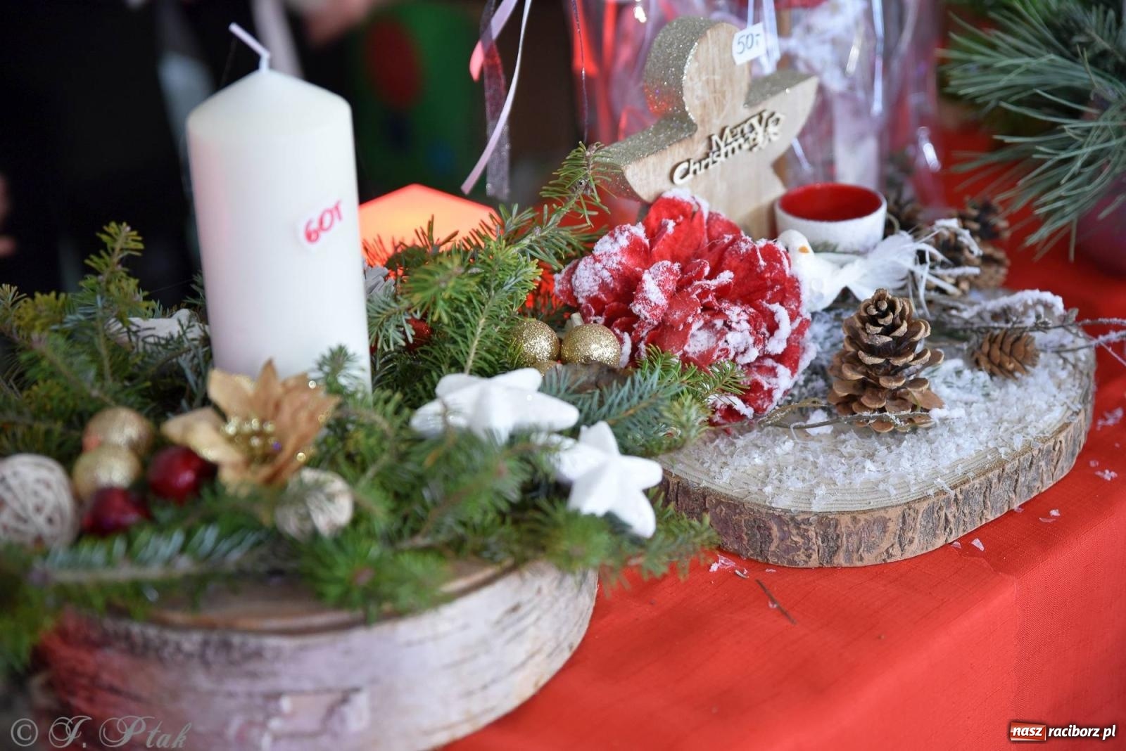 Zdjęcie w galerii na portalu naszraciborz.pl: Tańce, śpiewy i smakołyki. Pietrowicki kiermasz bożonarodzeniowy [FOTO i WIDEO] wiadomości z regionu