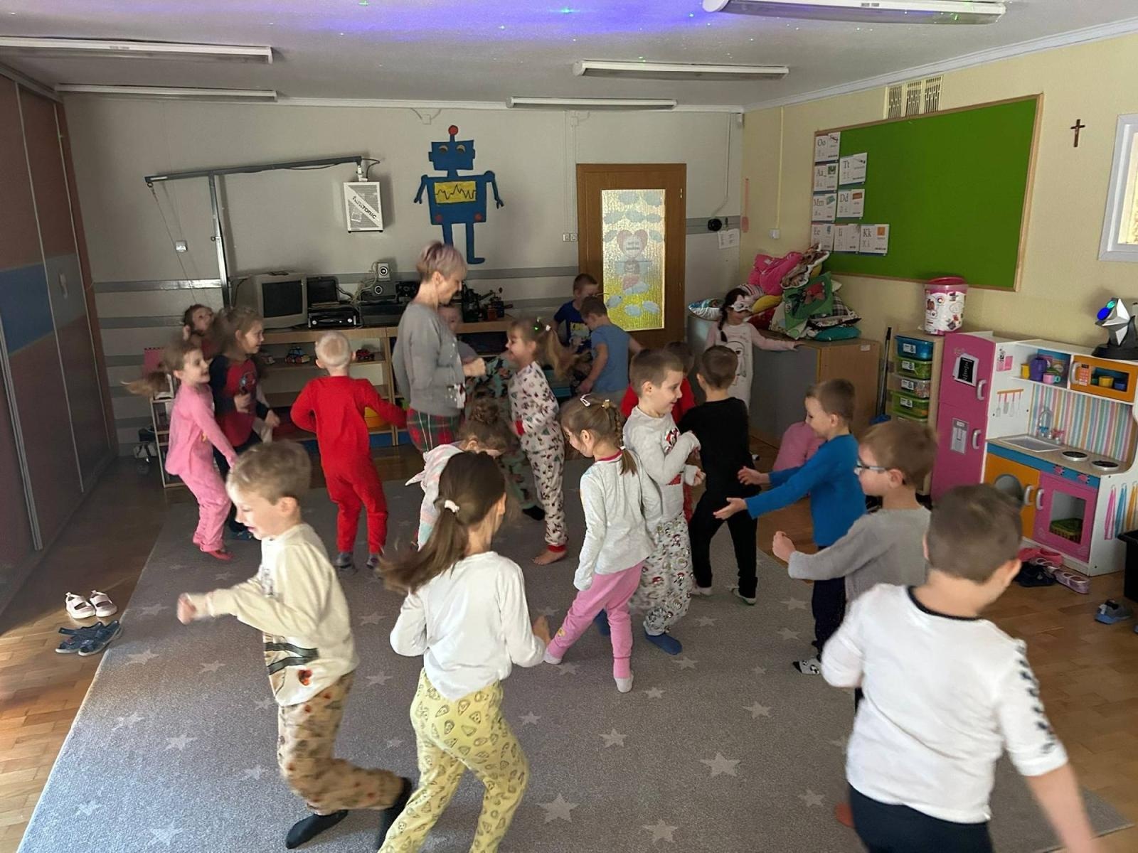 Zdjęcie w galerii na portalu naszraciborz.pl: Dzień piżamy w przedszkolu na Polnej wiadomości z regionu