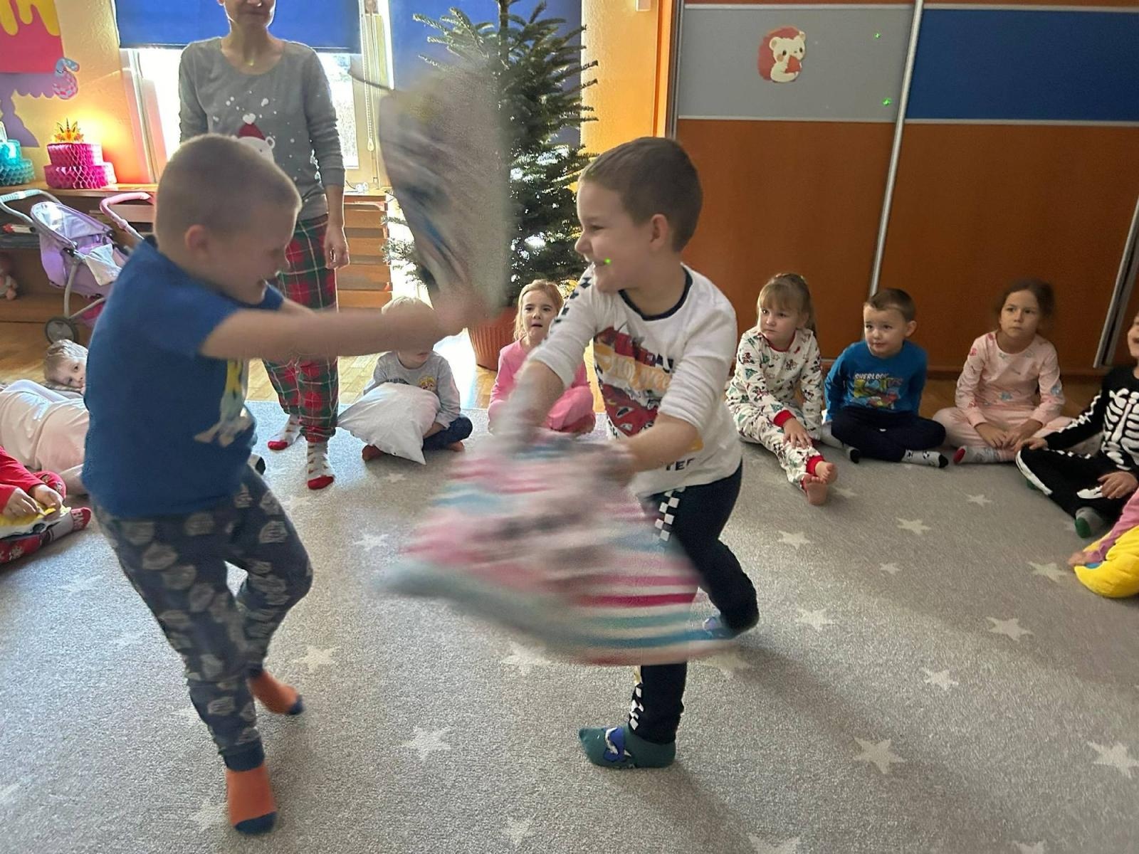 Zdjęcie w galerii na portalu naszraciborz.pl: Dzień piżamy w przedszkolu na Polnej wiadomości z regionu