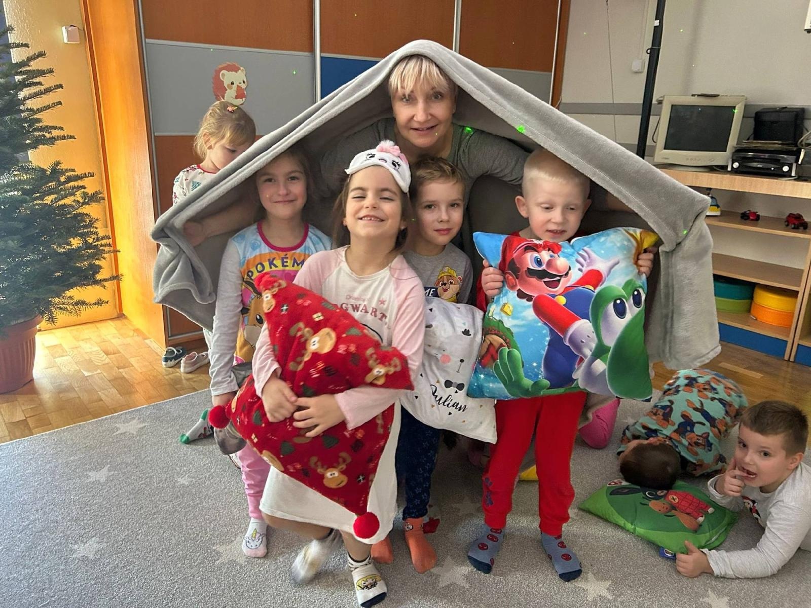 Zdjęcie w galerii na portalu naszraciborz.pl: Dzień piżamy w przedszkolu na Polnej wiadomości z regionu