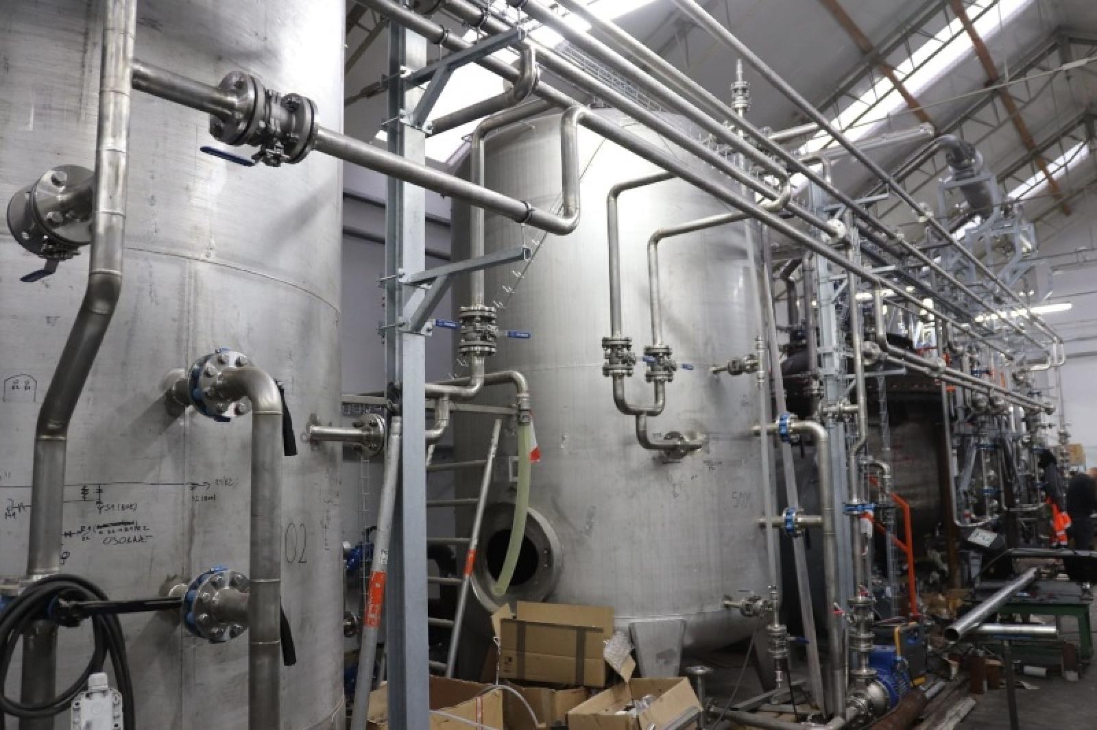 Zdjęcie w galerii na portalu naszraciborz.pl: Stary olej ze smażalni i brudne pieniądze. Śląscy pogranicznicy z Raciborza pomogli rozbić gang wiadomości z regionu