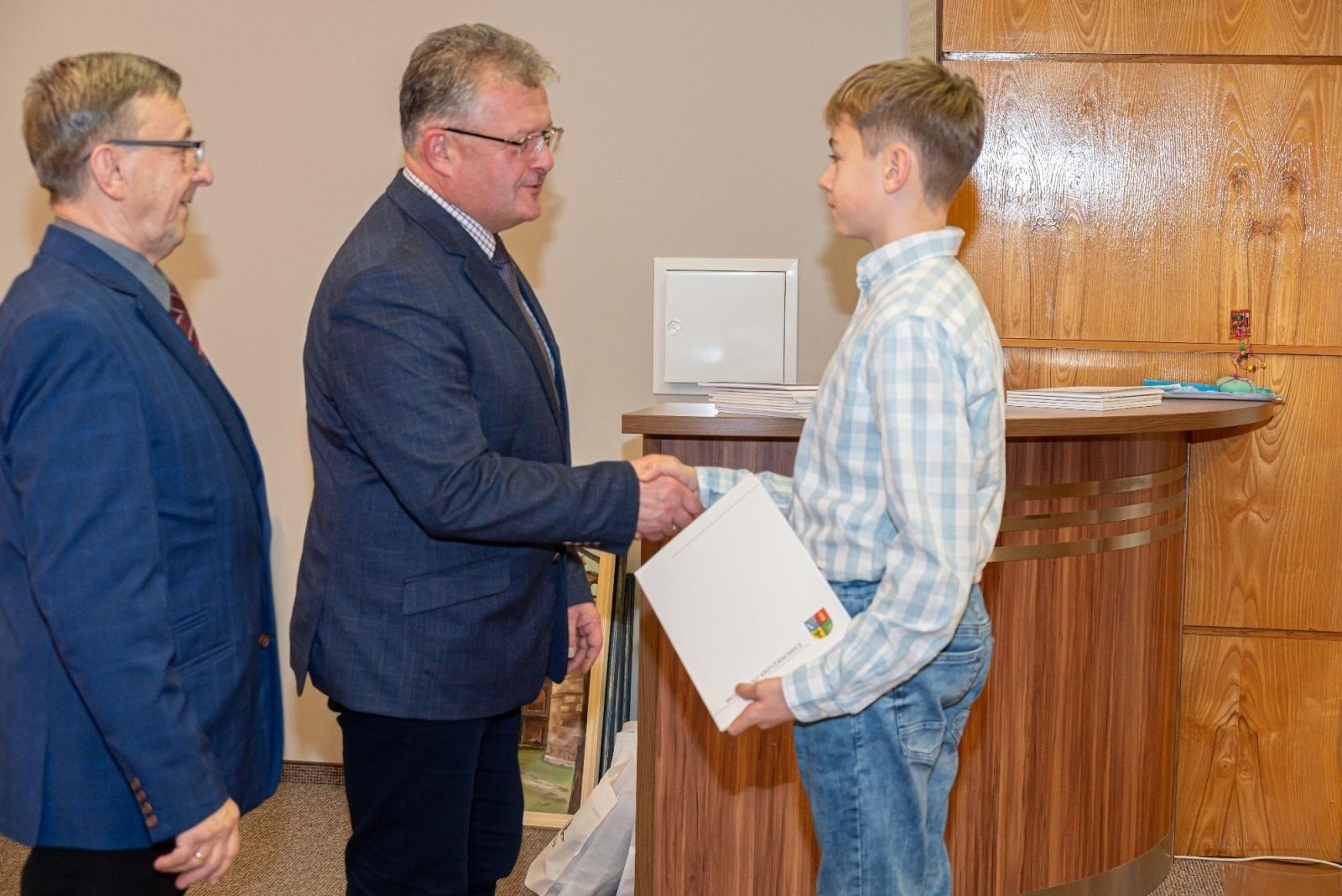 Zdjęcie w galerii na portalu naszraciborz.pl: W Krzyżanowicach obradują już nowi radni wiadomości z regionu